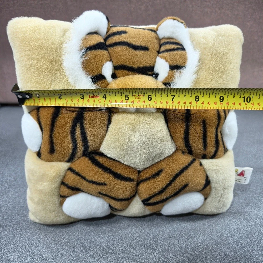 Vintage 1998 3D Tiger Animal‎ Pillow T.W.I.E. Plush 10in Tan Excellent